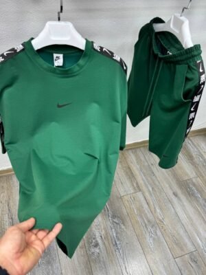 Ensemble NIKE