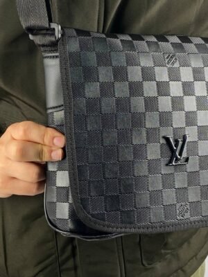 LV